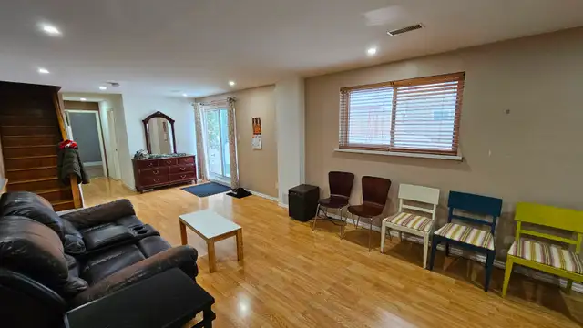 3 bedrooms Detached home Near Waterloo University/Conestoga - Photo 8