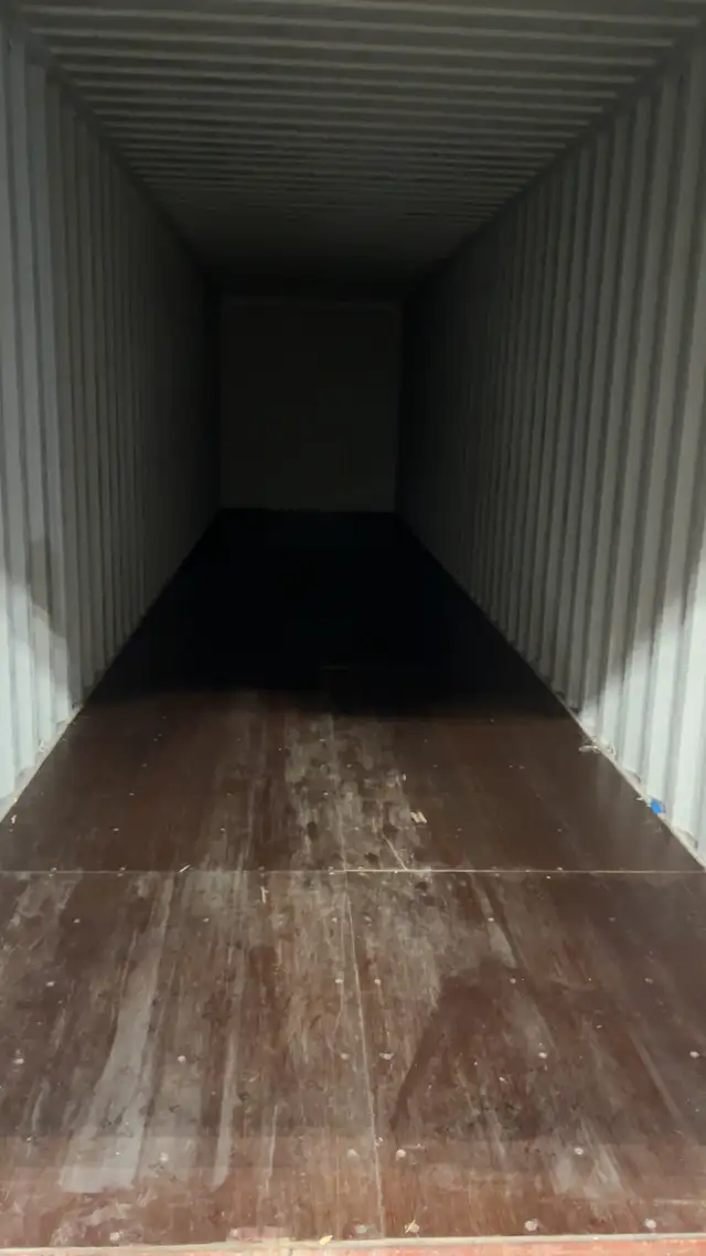 Hiring Lumpers / Unloading Containers - Photo 5