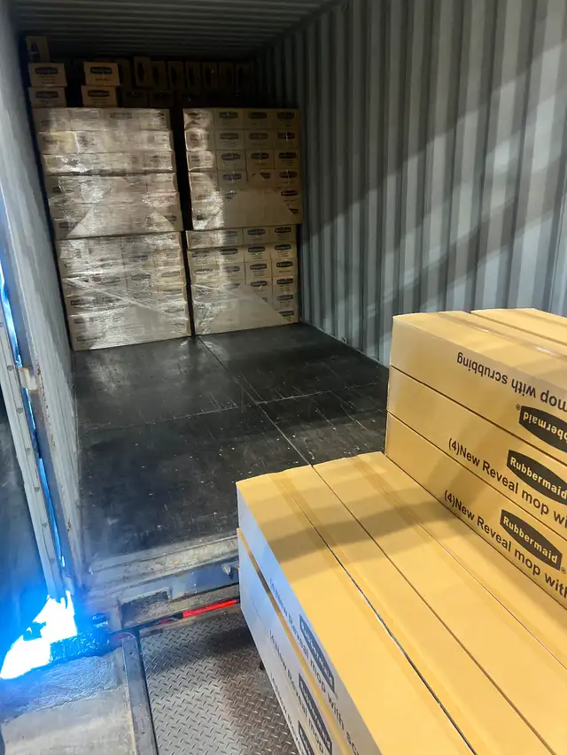 Hiring Lumpers / Unloading Containers - Photo 6