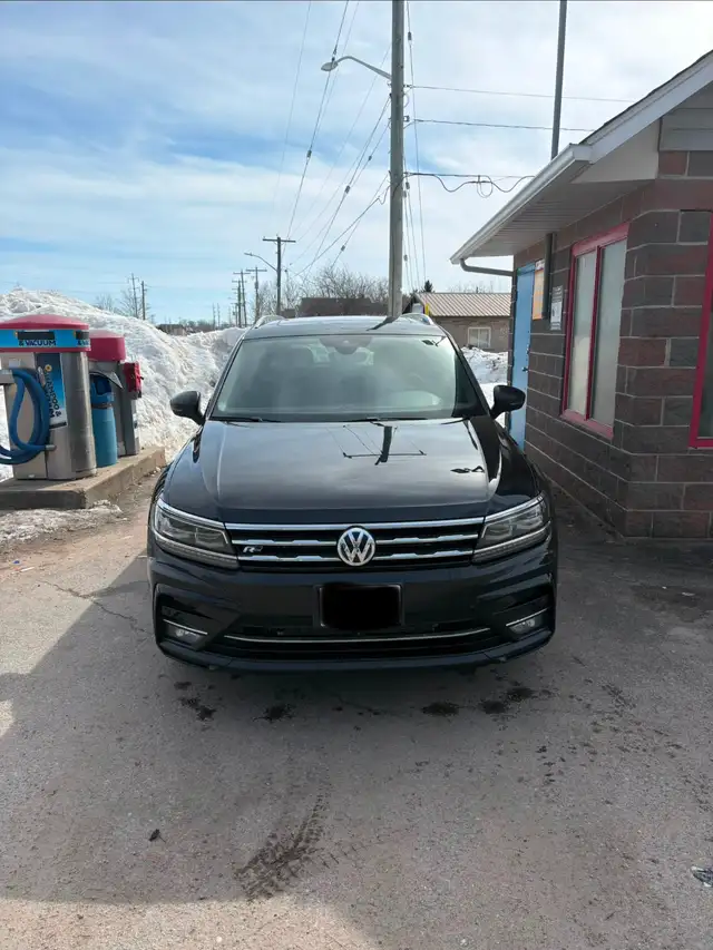 2021 Volkswagen Tiguan R-Line