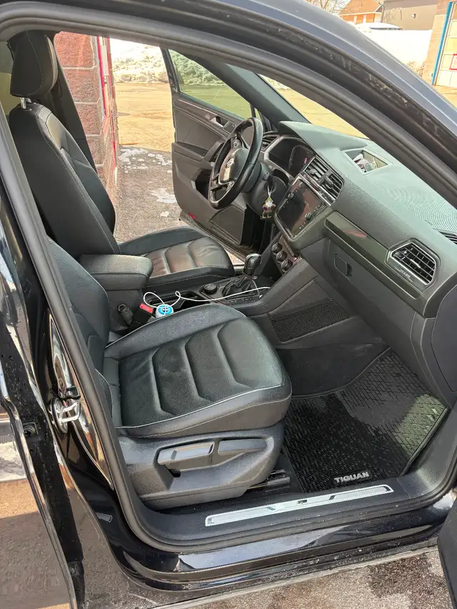 2021 Volkswagen Tiguan R-Line - Photo 6