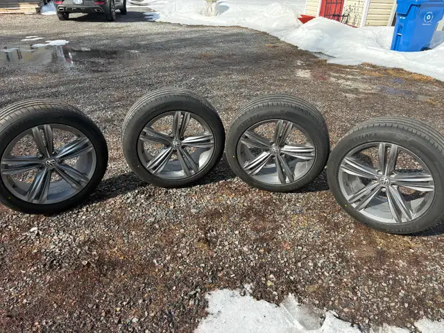 2021 Volkswagen Tiguan R-Line - Photo 10