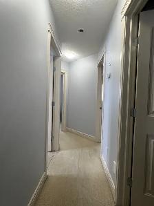 #8721- 3 Bed/ 1.5 Bath Upper Level. Avail Now! $2000 H/W/P Incl! - Photo 9