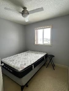 #8721- 3 Bed/ 1.5 Bath Upper Level. Avail Now! $2000 H/W/P Incl! - Photo 13