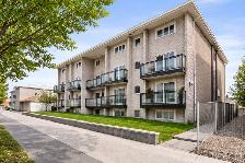 FULLY RENOVATED CONDO WITH LOW CONDO FEE CLOSE TO ALL AMENITIES!