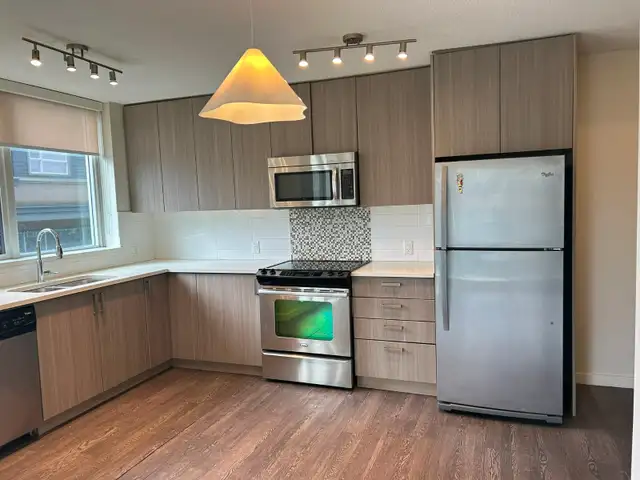 One bedroom   den in heart of Central City Surrey