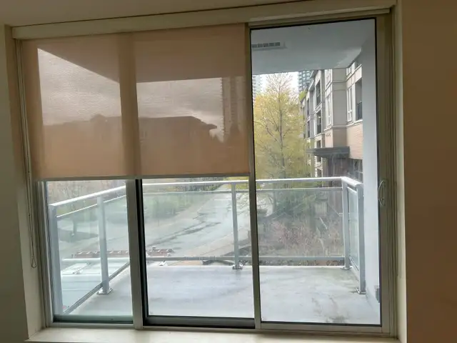 One bedroom   den in heart of Central City Surrey - Photo 6