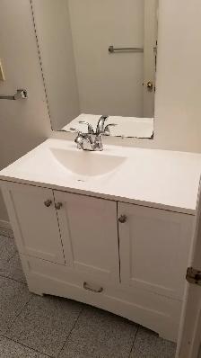 Bright 1 Bedroom Basement, Steps to subway - Yonge & Sheppard - Photo 6