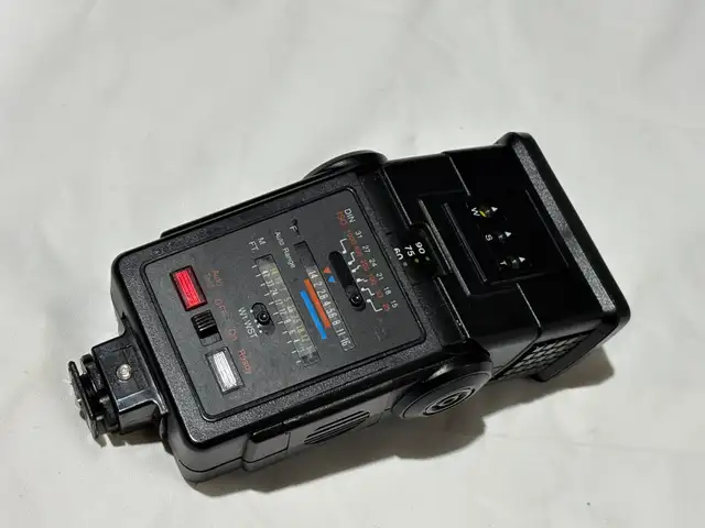 Praktica MTL3 35mm Film Camera Bundle w/ Lens & Flash - Photo 6