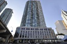 Room Available Near Union Station - Photo 4