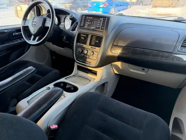 2016 Dodge Grand Caravan - Photo 6