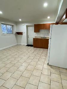 2 bedroom basement suite for rent in Burnaby by Burnaby Hospital - Photo 2