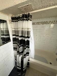 Furnished Room Available in Scarborough for April - Photo 5