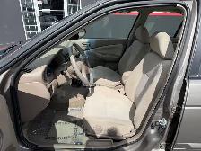 2004 Nissan Sentra 4dr Sdn 1.8 AUTO | ONLY 107000 | FREE 10,000 - Photo 16