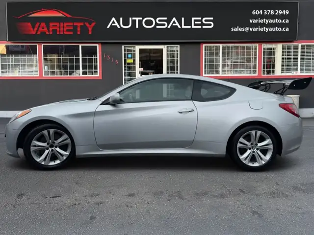 2011 Hyundai Genesis 2dr I4 Man | SPORTY | FREE ONE YEAR OR 20,0 - Photo 6