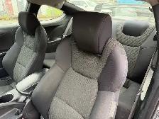 2011 Hyundai Genesis 2dr I4 Man | SPORTY | FREE ONE YEAR OR 20,0 - Photo 12