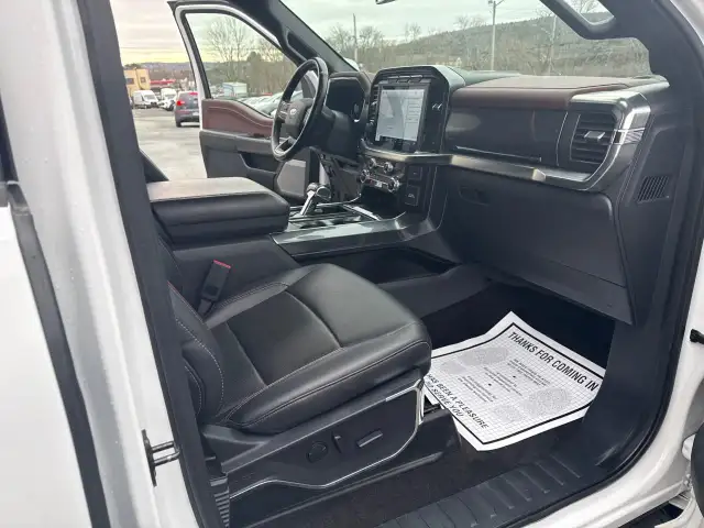 2022 Ford F-150 Lariat CREW CAB! LEATHER! 360 DEGREE CAMERA!... - Photo 17