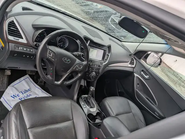 2017 Hyundai Santa Fe - Photo 12