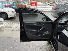 2021 Volkswagen Passat HIGHLINE | PANO | LIKE NEW | LOADED - Photo 11