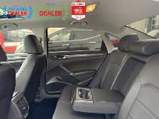 2021 Volkswagen Passat HIGHLINE | PANO | LIKE NEW | LOADED - Photo 30