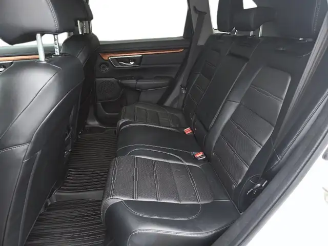 2020 Honda CR-V Touring Touring | Moonroof | Leather - Photo 9