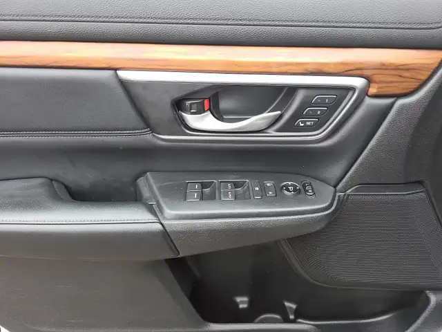 2020 Honda CR-V Touring Touring | Moonroof | Leather - Photo 17