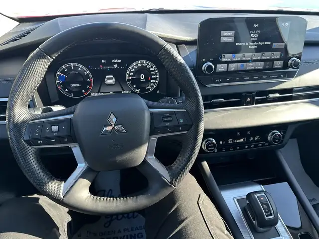 2024 Mitsubishi Outlander - Photo 17