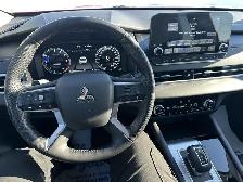 2024 Mitsubishi Outlander - Photo 17