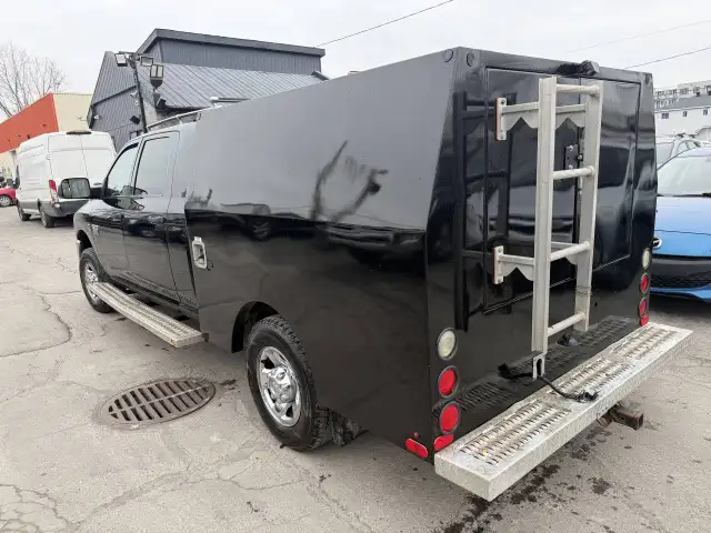 2012 RAM 3500 SLT - Photo 9