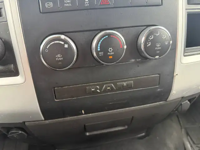 2012 RAM 3500 SLT - Photo 19