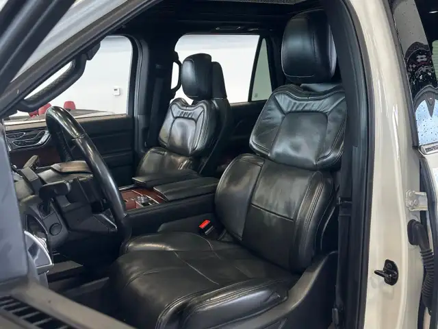 2022 Lincoln Navigator Reserve Reserve|8 Passenger| Accident... - Photo 14