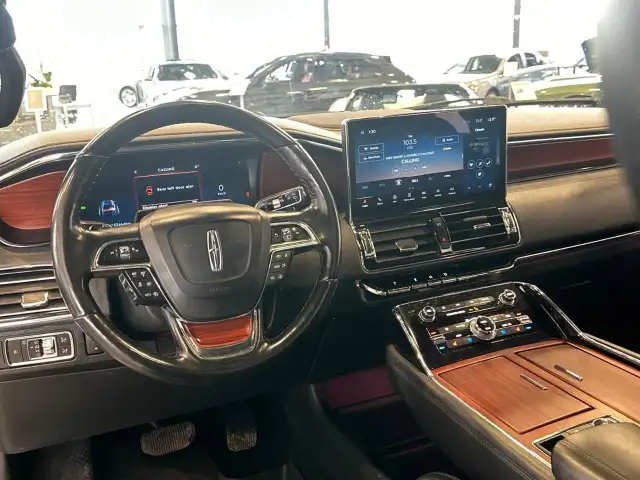 2022 Lincoln Navigator Reserve Reserve|8 Passenger| Accident... - Photo 19