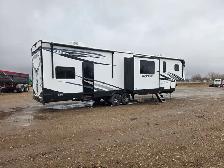 2022 Forest River Rogue Armored 45 Ft T/A 5th Wheel Toy Hauler T - Photo 7