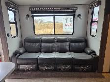 2022 Forest River Rogue Armored 45 Ft T/A 5th Wheel Toy Hauler T - Photo 19