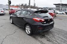 2018 Chevrolet Cruze LT Turbo - Photo 3