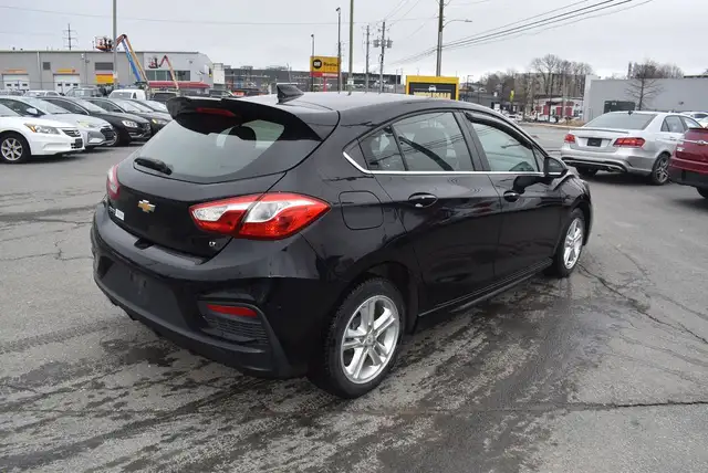 2018 Chevrolet Cruze LT Turbo - Photo 4