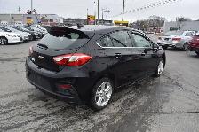 2018 Chevrolet Cruze LT Turbo - Photo 4