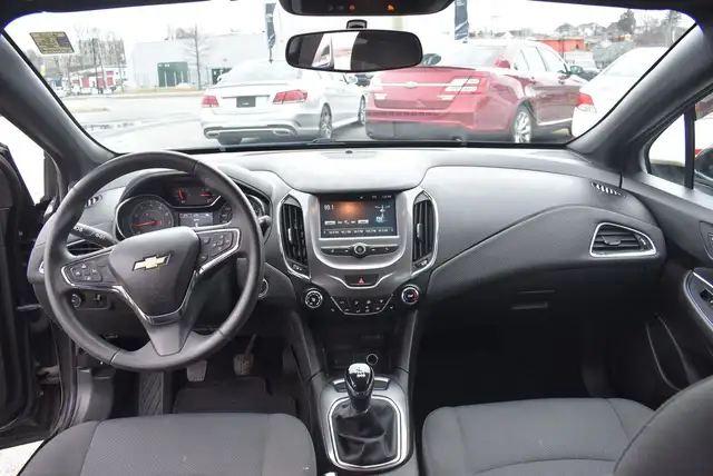 2018 Chevrolet Cruze LT Turbo - Photo 6