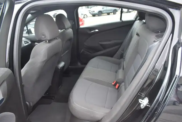 2018 Chevrolet Cruze LT Turbo - Photo 8