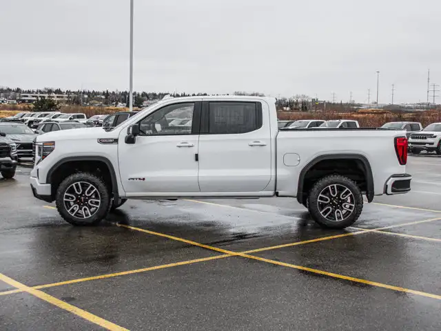 2026 GMC Sierra 1500 AT4 - Photo 5