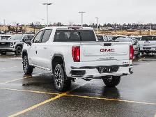 2026 GMC Sierra 1500 AT4 - Photo 6