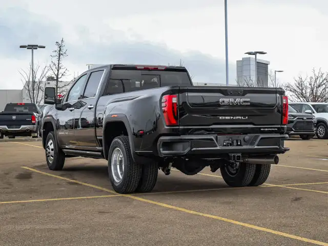 2026 GMC Sierra 3500HD Denali Ultimate - Photo 6