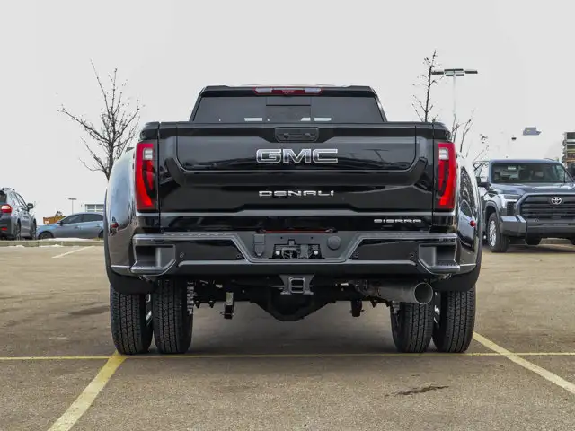 2026 GMC Sierra 3500HD Denali Ultimate - Photo 7