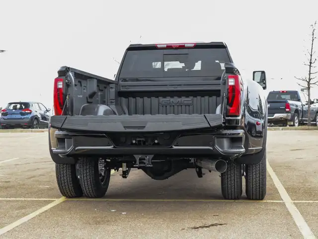 2026 GMC Sierra 3500HD Denali Ultimate - Photo 9