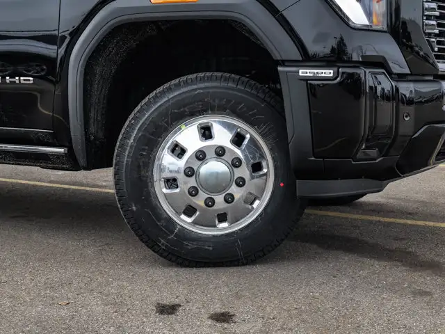 2026 GMC Sierra 3500HD Denali Ultimate - Photo 11