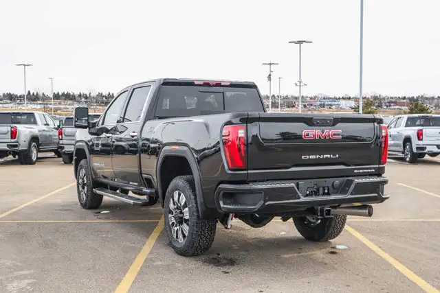 2026 GMC Sierra 3500HD Denali - Photo 6