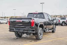 2026 GMC Sierra 3500HD Denali - Photo 9