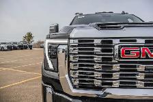 2026 GMC Sierra 3500HD Denali - Photo 11