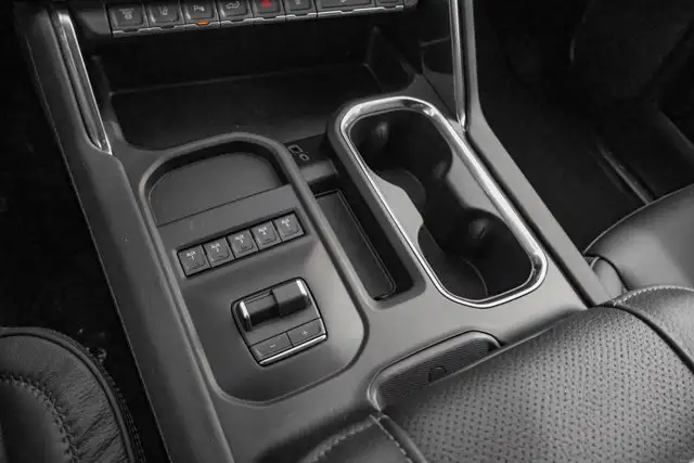 2026 GMC Sierra 3500HD Denali - Photo 28
