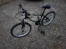 Boys Mountain BIke For Sale - Photo 4